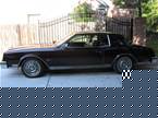 1985 Buick Riviera Picture 2
