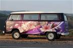 1974 Volkswagen T2 Picture 2