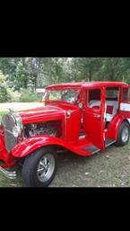 1931 Ford Sedan Picture 2