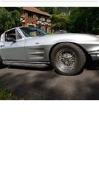 1964 Chevrolet Corvette Picture 2