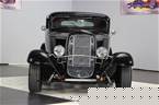 1932 Ford Coupe Picture 2