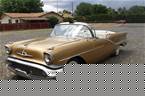 1957 Oldsmobile Starfire Picture 2