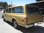 1970 Chevrolet Suburban Picture 2