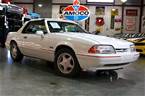 1993 Ford Mustang Picture 2