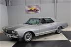 1963 Buick Riviera Picture 2