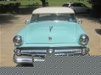1954 Ford Crestline Picture 2