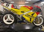 1990 Honda RC30 Picture 2