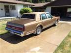 1985 Lincoln Town Car Picture 2