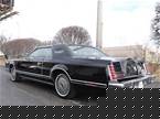 1977 Lincoln Continental Picture 2