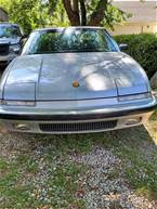 1989 Buick Reatta Picture 2