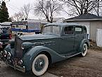 1935 Packard 1200 Picture 2