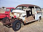 1949 Ford Woodie Picture 2