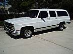 1991 Chevrolet Suburban Picture 2