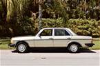 1985 Mercedes 300D Picture 2