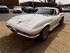 1964 Chevrolet Corvette Picture 2