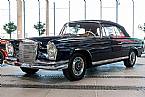 1964 Mercedes 220S Picture 2