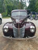 1940 Ford Deluxe Picture 2