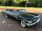 1960 Pontiac Bonneville Picture 2