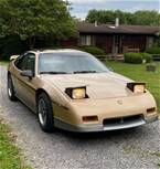 1987 Pontiac Fiero Picture 2