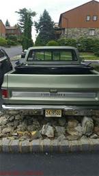 1985 Chevrolet C10 Picture 2