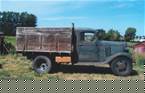 1935 Chevrolet 1 Ton Picture 3