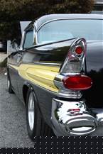 1957 Pontiac Chieftain Picture 3
