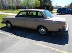 1982 Volvo 240DL Picture 3
