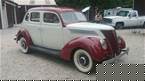 1937 Ford Deluxe Picture 3