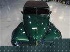 1947 Ford Deluxe Picture 3