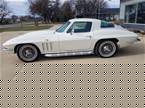1966 Chevrolet Corvette Picture 3