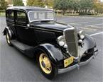 1934 Ford Sedan Deluxe Picture 3