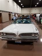 1959 Pontiac Bonneville Picture 3