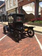 1914 Ford Roadster Picture 3