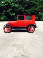 1926 Ford 2 Door Picture 3