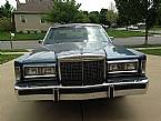 1986 Lincoln Town Car Picture 3