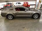 2005 Ford Mustang Picture 3