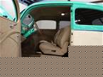 1938 Ford Sedan Picture 3