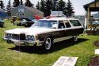 1976 Chrysler Town and Country Picture 3