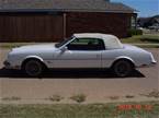 1984 Buick Riviera Picture 3