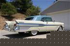 1957 Pontiac Bonneville Picture 3