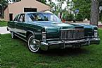 1975 Lincoln Town Coupe Picture 3