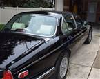 1986 Jaguar Vanden Plas Picture 3
