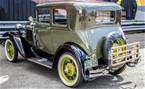 1930 Ford Model A Picture 3