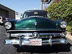 1954 Ford Crestline Picture 3
