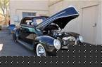 1939 Ford Deluxe Picture 3