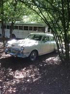 1949 Studebaker Commander Picture 3