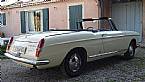 1967 Peugeot 404 Picture 3