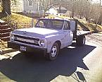 1970 Chevrolet C30 Picture 3