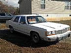 1990 Ford LTD Picture 3