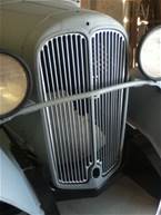 1932 Willys 66d Picture 3